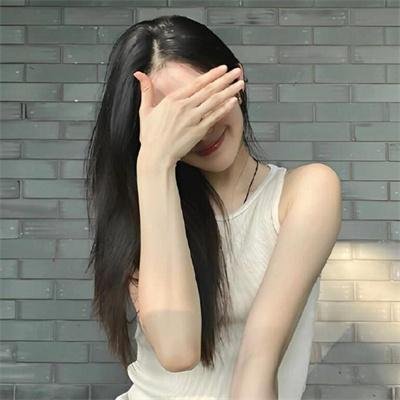 秘密的小奈海报