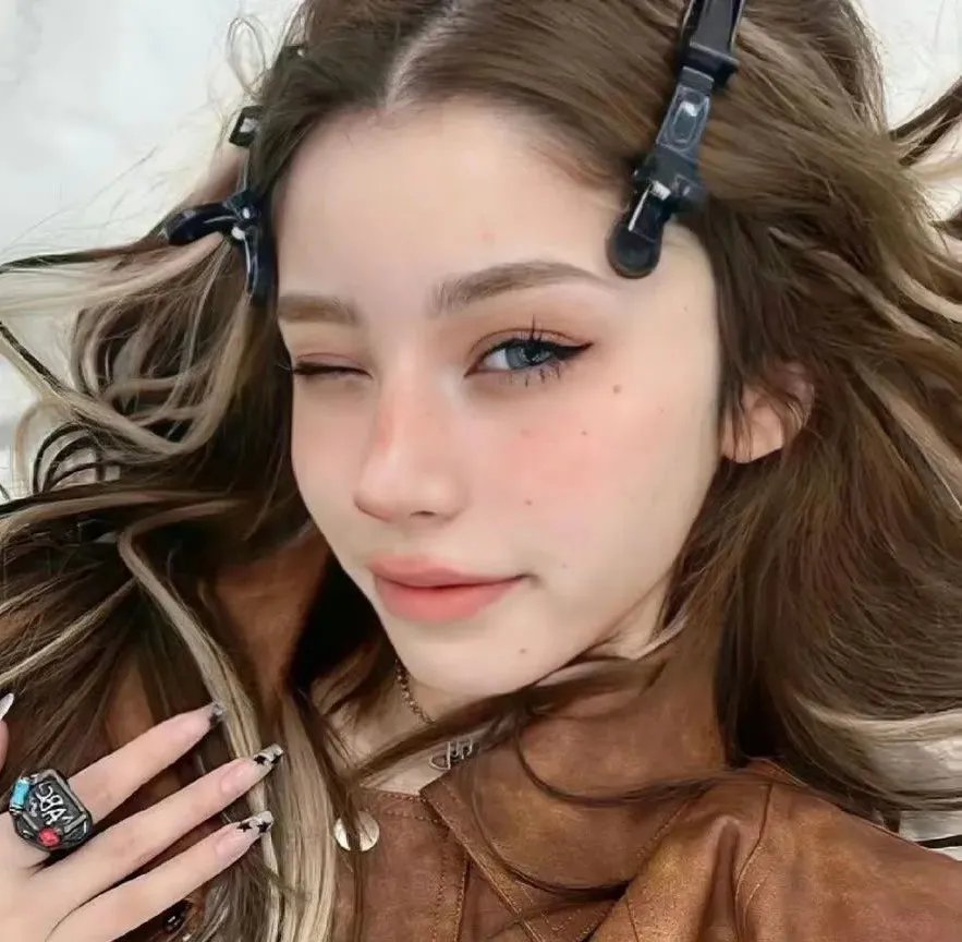 利伯蒂的秘密海报